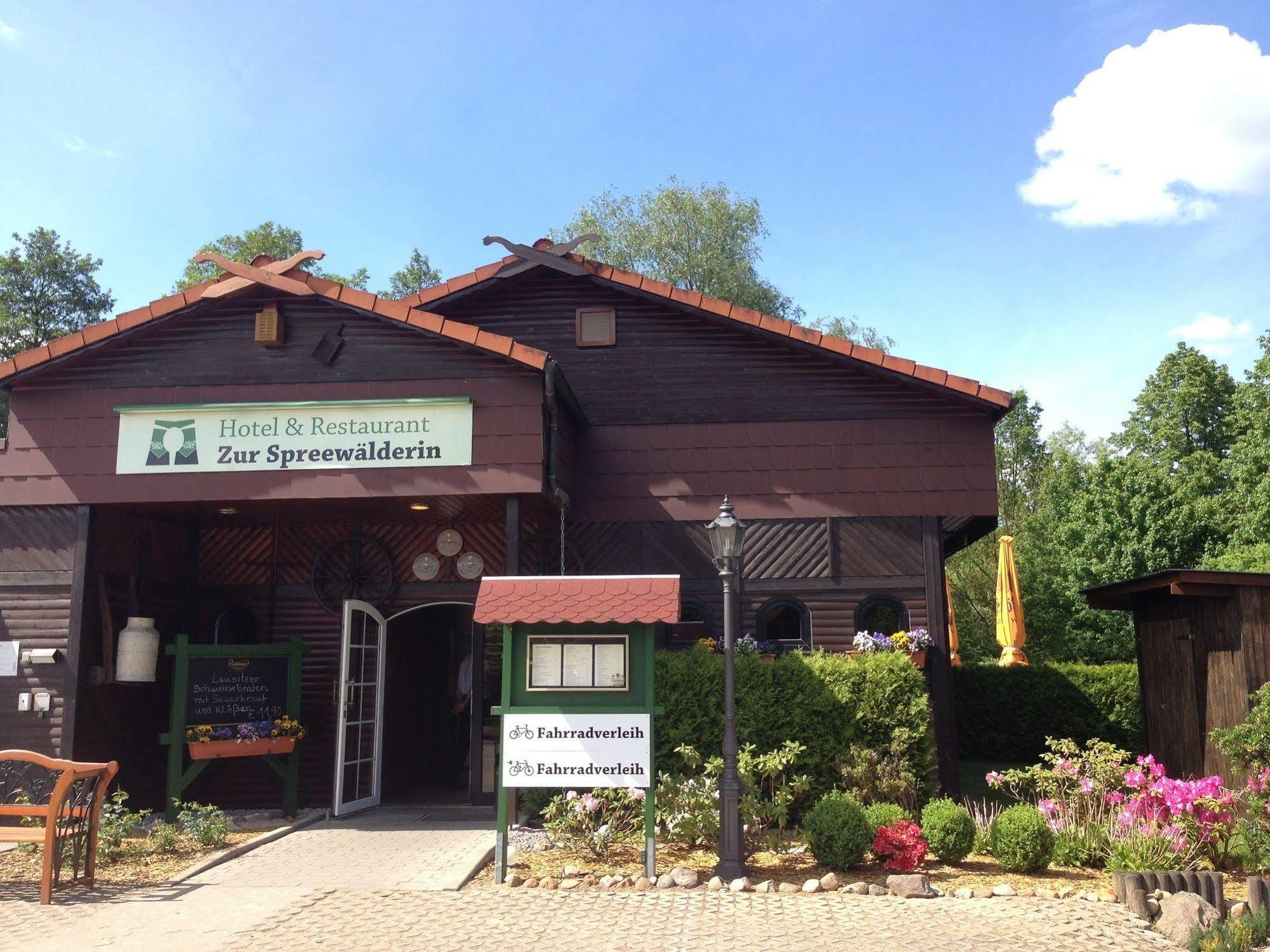 Hotel & Restaurant Zur Spreewaelderin Golssen Exterior photo